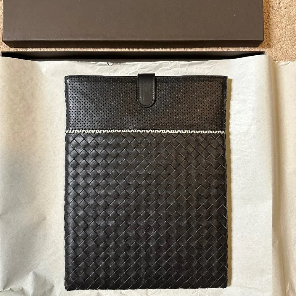 BOTTEGA VENETA Black Leather Woven iPad Tablet Case/Sleeve Made in Italy NEW
